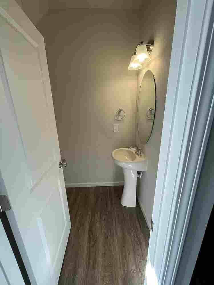 3 BR in Belmont