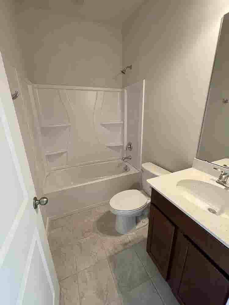 3 BR in Belmont