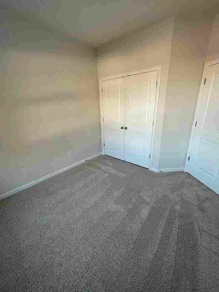 3 BR in Belmont