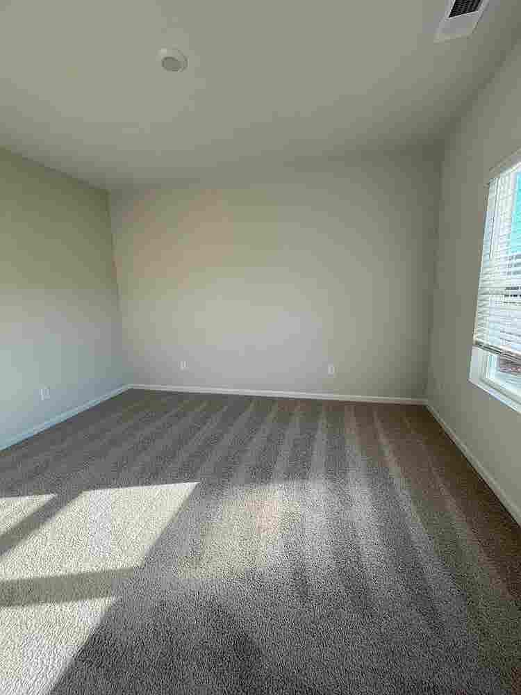 3 BR in Belmont