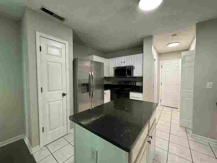 5 BR in Durham