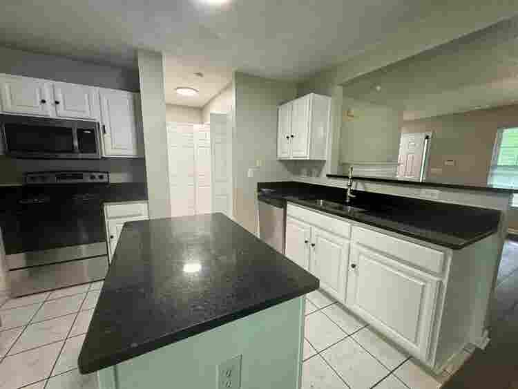 5 BR in Durham