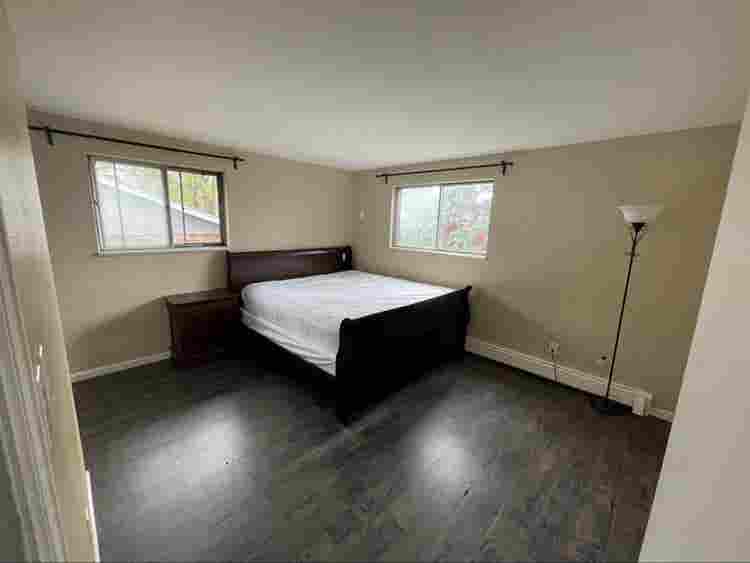 Roommate wanted for master bedroomm