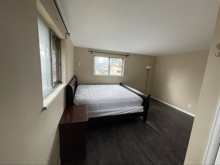 Roommate wanted for master bedroomm