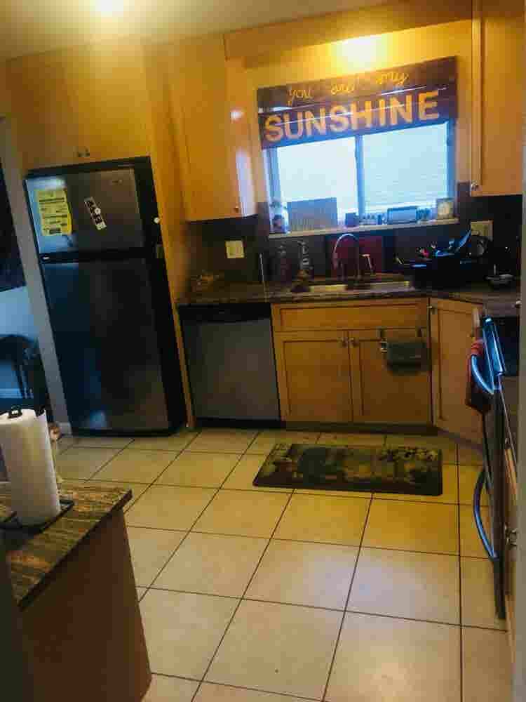 Roommate wanted for master bedroomm
