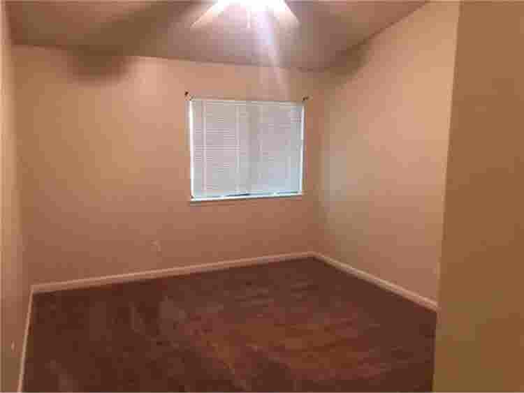 Private room on dead end street
