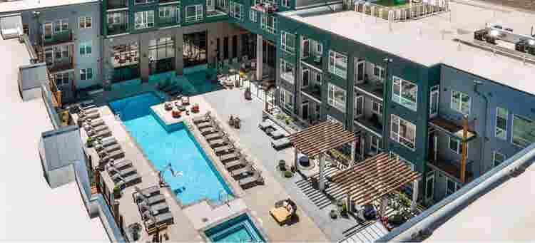 Room for female available in Rino!