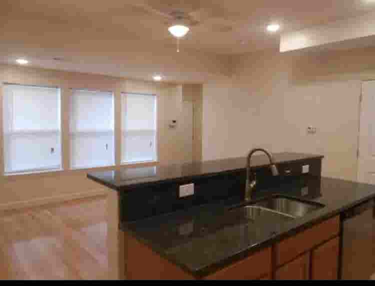 Need roomate asap