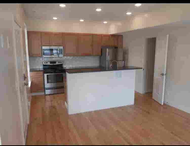 Need roomate asap