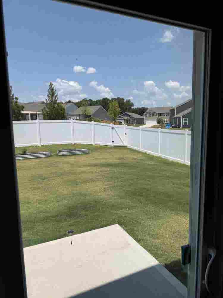 Looking for roommate to rent a room