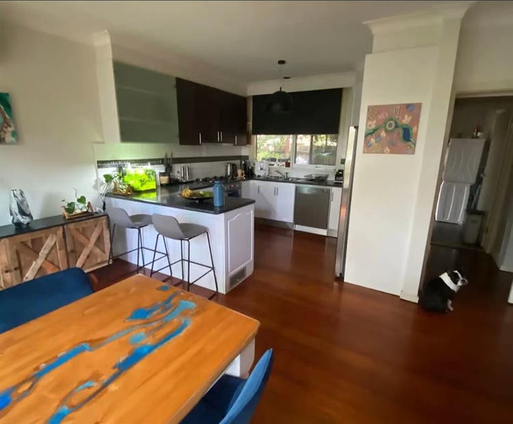 1 room in a share house Bills Inluc