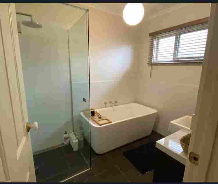 1 room in a share house Bills Inluc