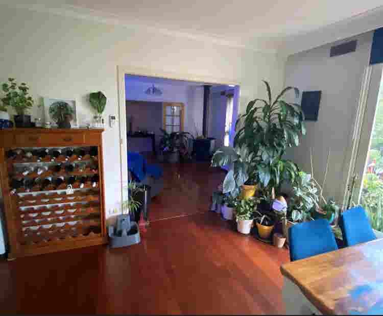 1 room in a share house Bills Inluc