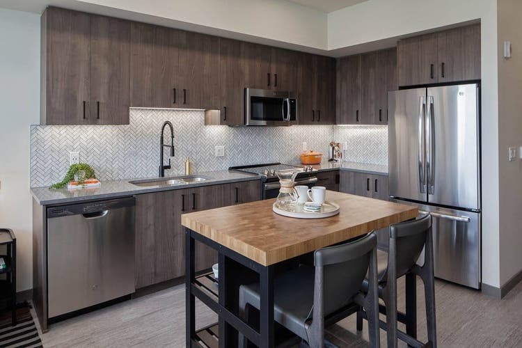 Looking for roommate for 2br