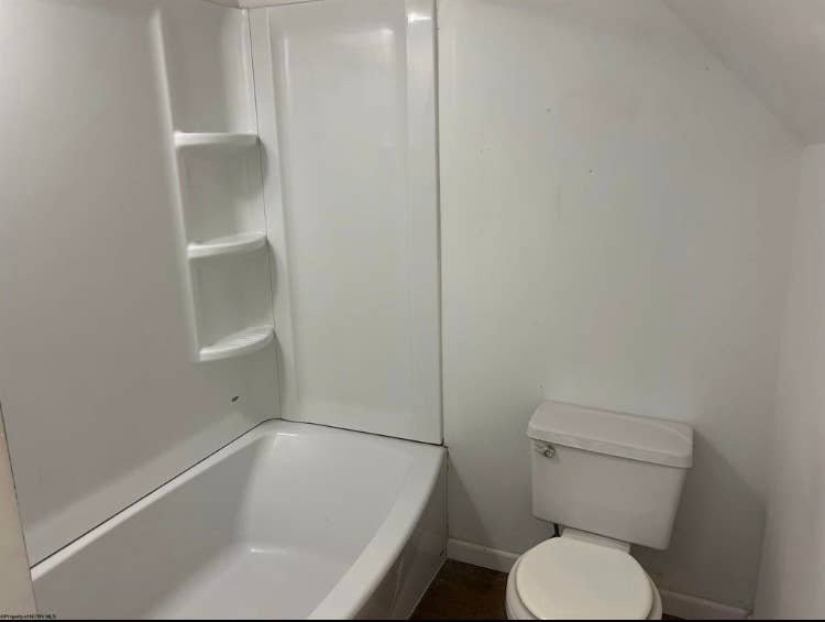 Bed 2 Bath Home for rent
