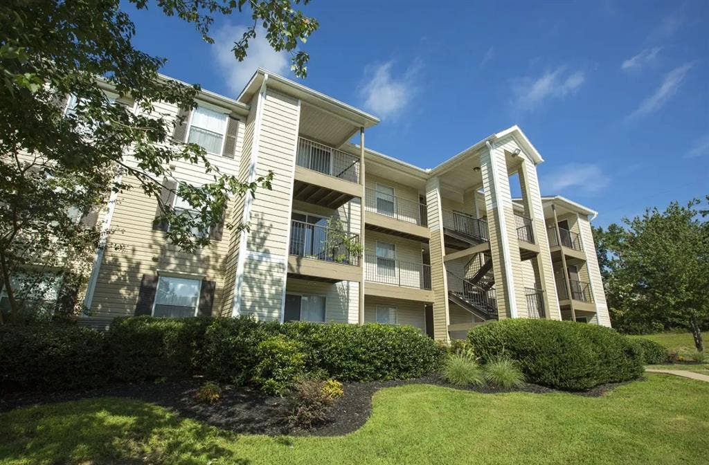 Master bedroom in b apartment
