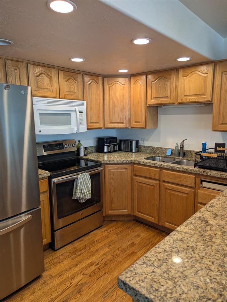 Private Room in Millcreek