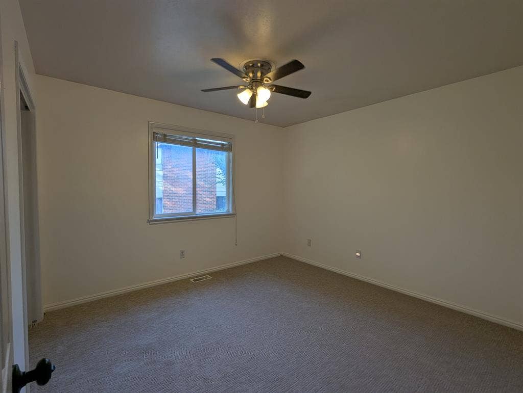 Private Room in Millcreek