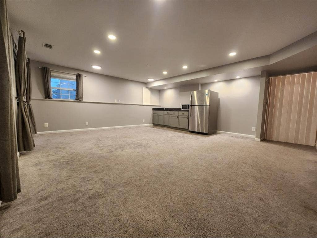 Private walkout basement