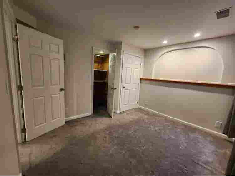 Private walkout basement