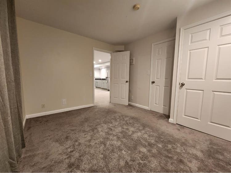 Private walkout basement