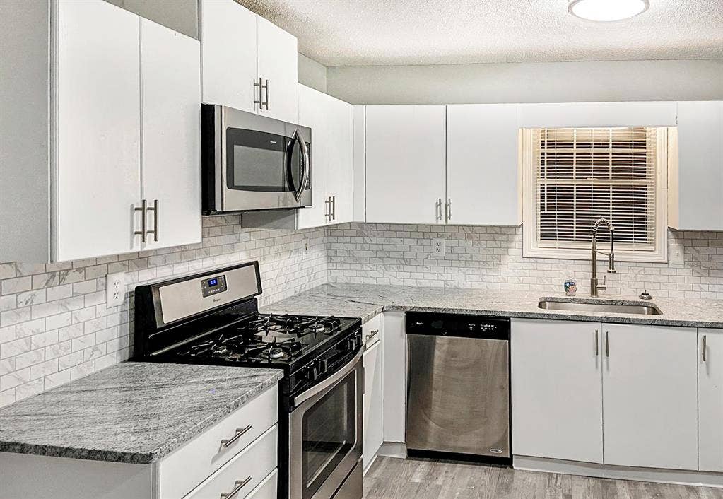 2 BR in Douglasville