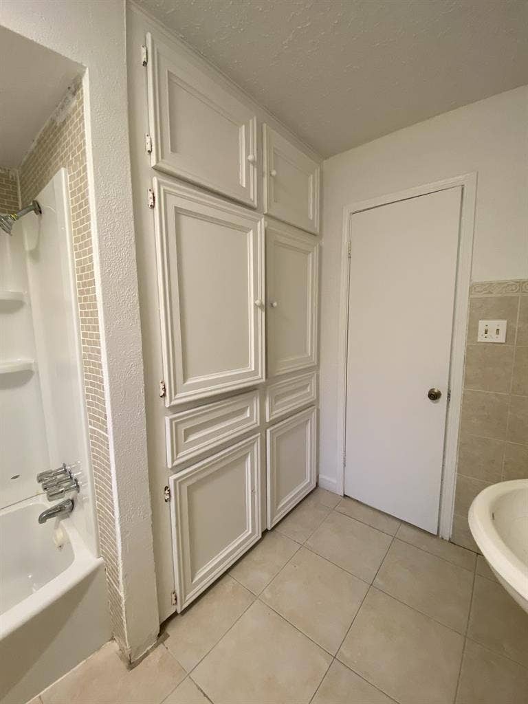 FEMALE ONLY room for rent