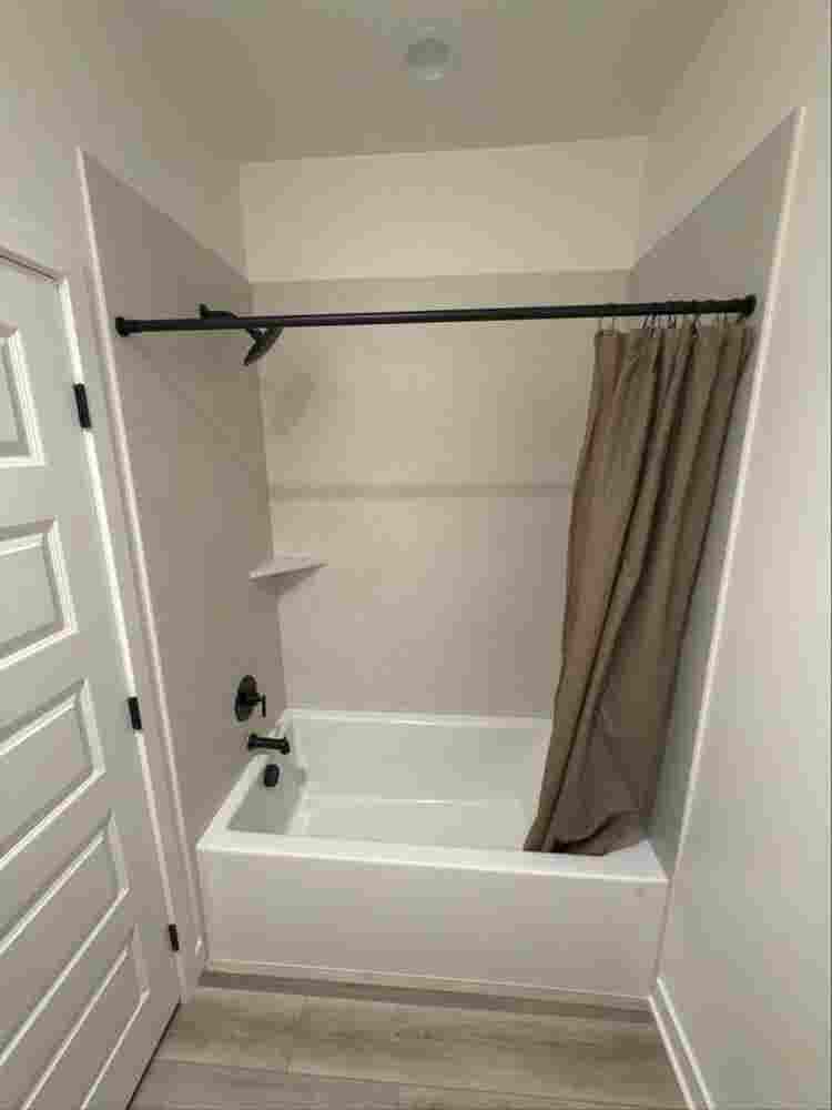 Brand new townhouse rooms for rent