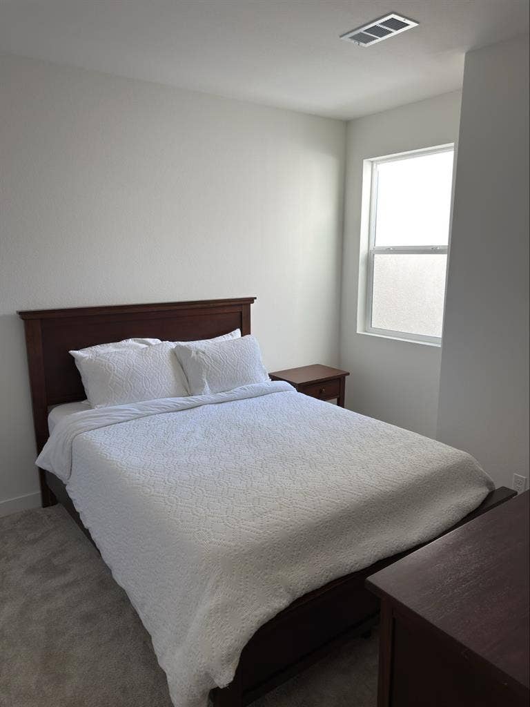 Brand new townhouse rooms for rent