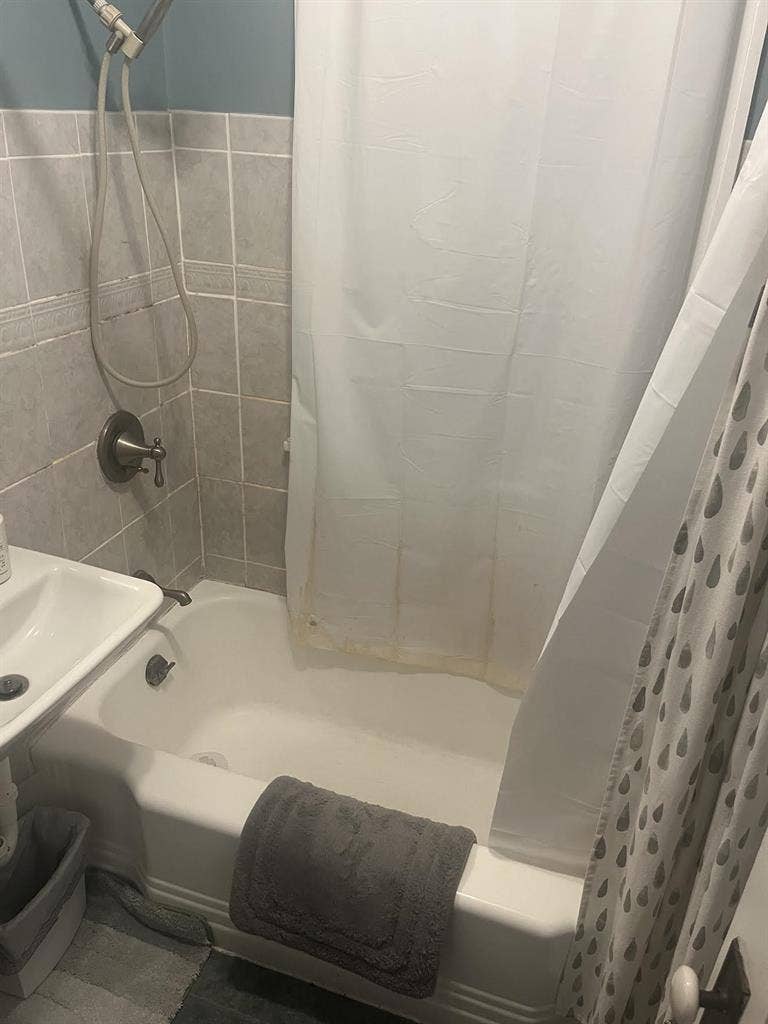Longfellow Roomate wanted