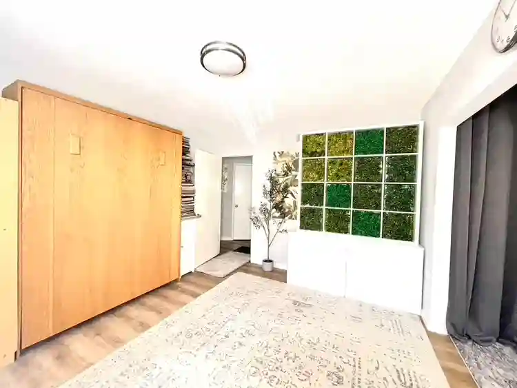 Sweet Private WeHo Suite