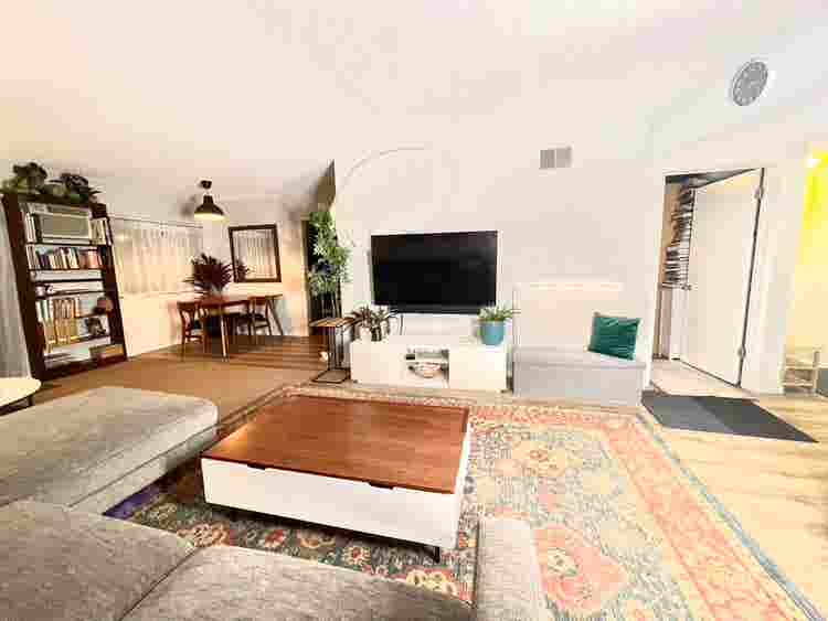 Sweet Private WeHo Suite