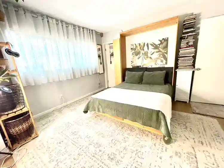 Sweet Private WeHo Suite