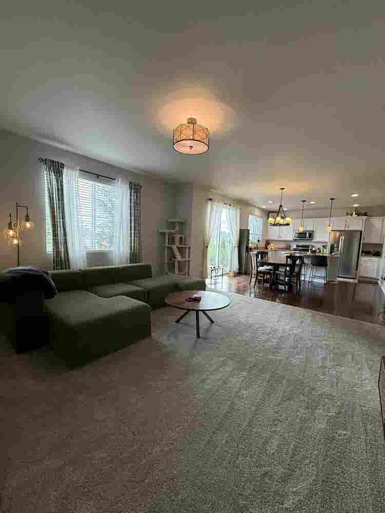 Needing roommate!