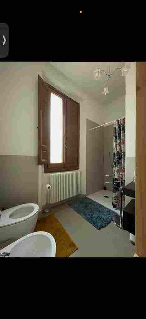 Room available to rent NOW