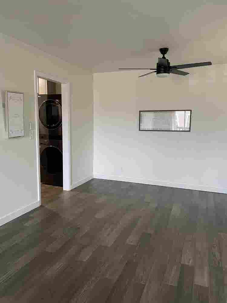 Room available for rent