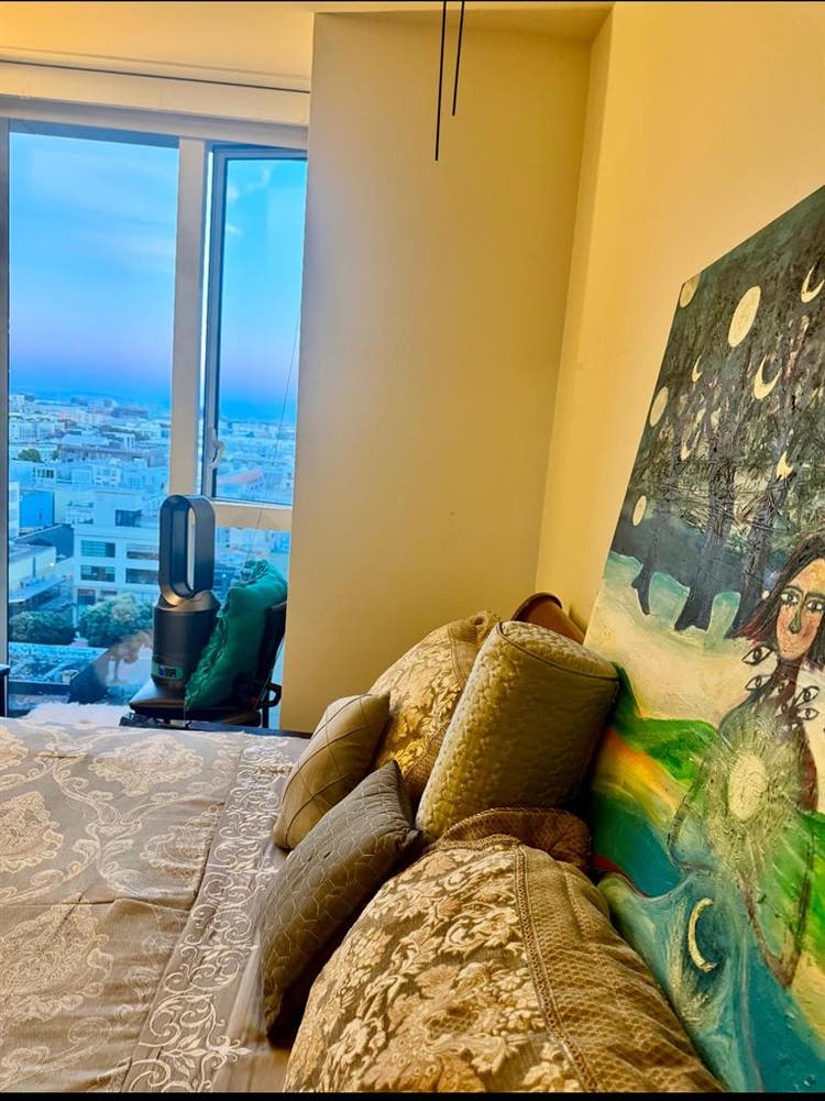 BA GREAT Location & VIEWS