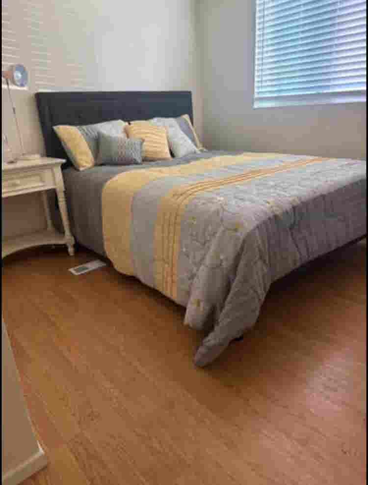 Unfurnished room for rent in Aptos