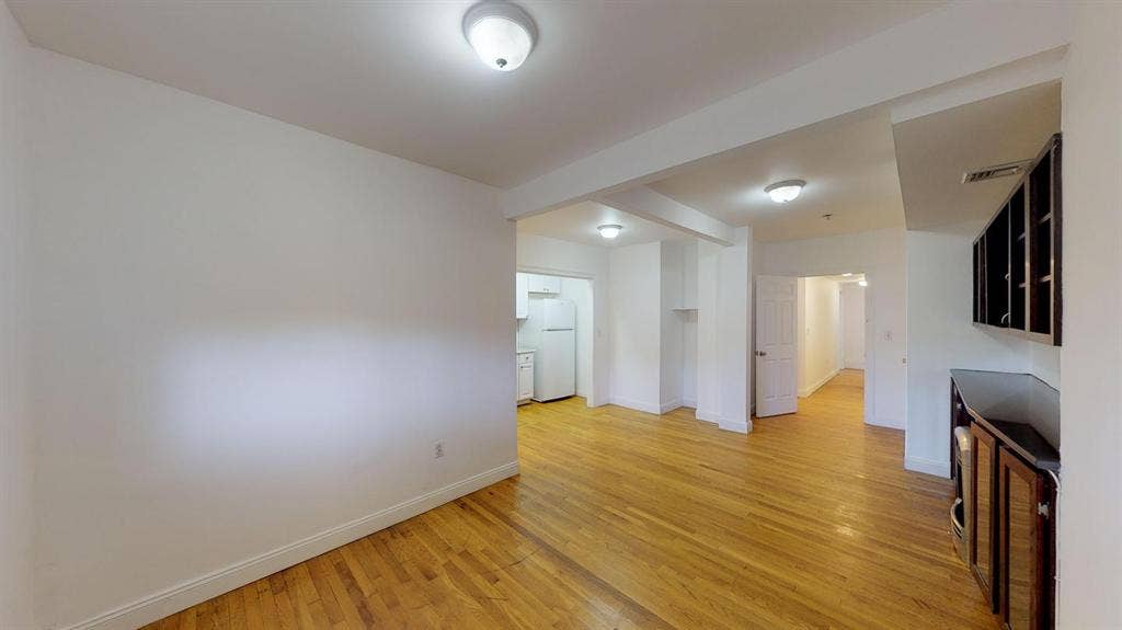 1 BR in South Boston