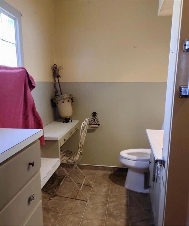 Private room+ bath for rent :)