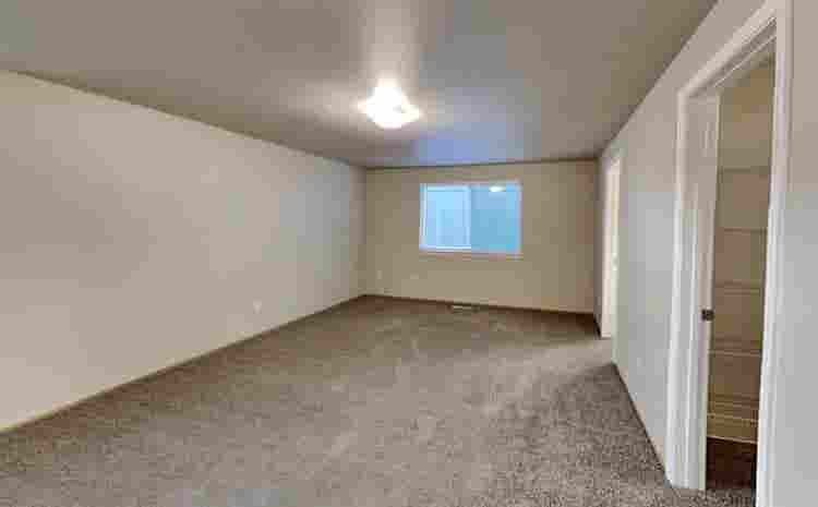 Four bedroom single family house