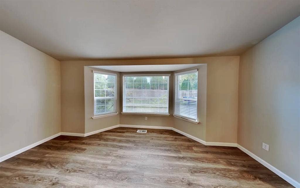 Four bedroom single family house