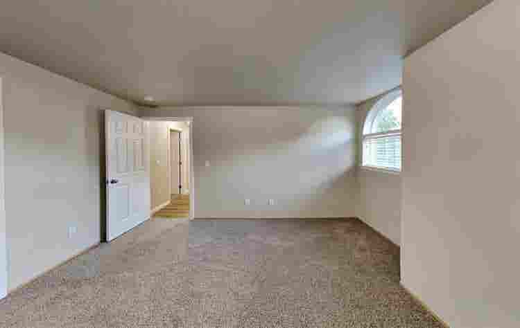 Four bedroom single family house