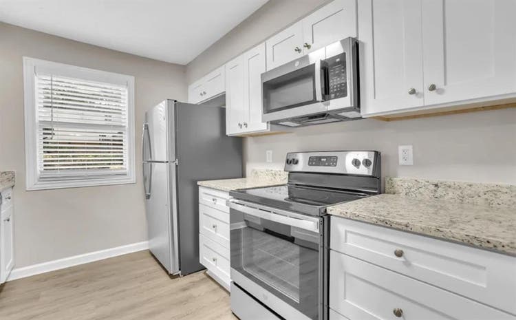 Nice three bedroom for rentt