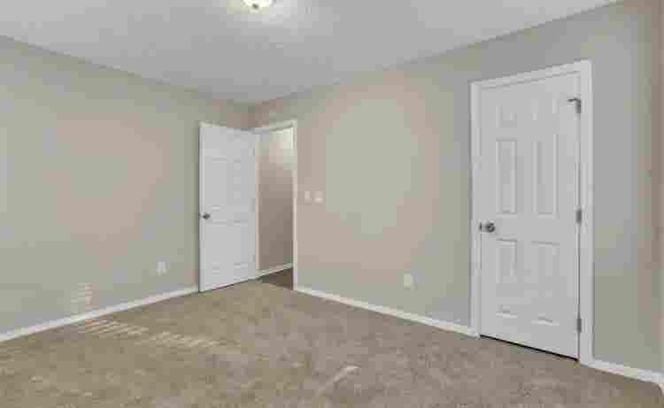 Nice three bedroom for rentt