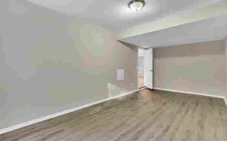 Nice three bedroom for rentt