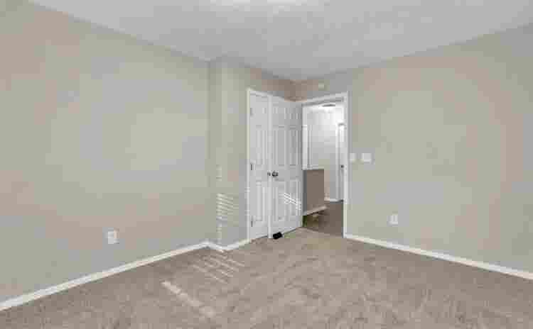 Nice three bedroom for rentt
