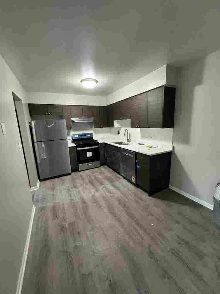I’m renting a room! 👐