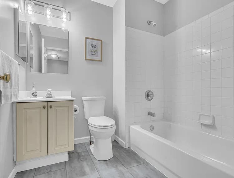 Baths House For Rent