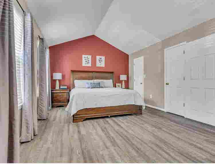 Baths House For Rent